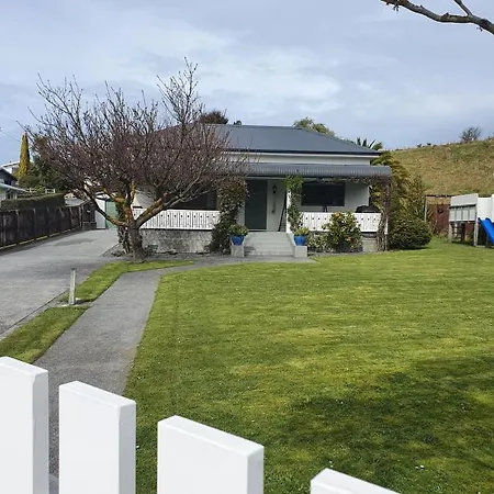 Ludstone Villa - A Charming Family Home Kaikoura Exterior photo