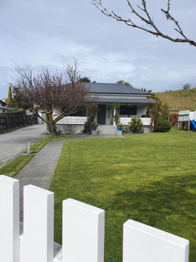 Ludstone - A Charming Family Holiday home